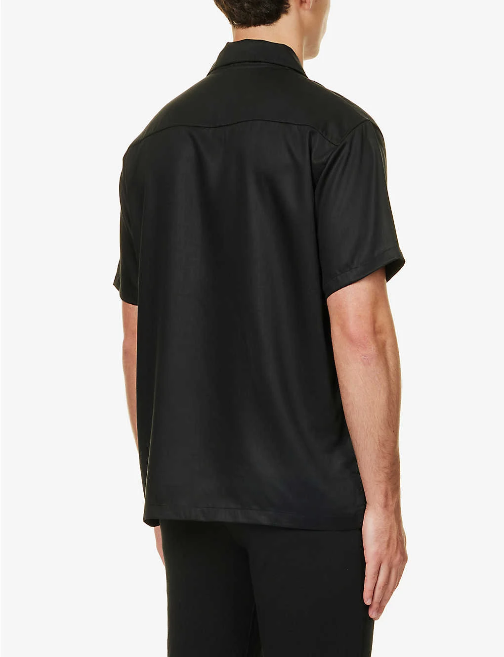 Calvin Klein Patch-pocket Short-sleeved Woven Shirt 6 Calvin Klein Patch-pocket Short-sleeved Woven Shirt - Image 4