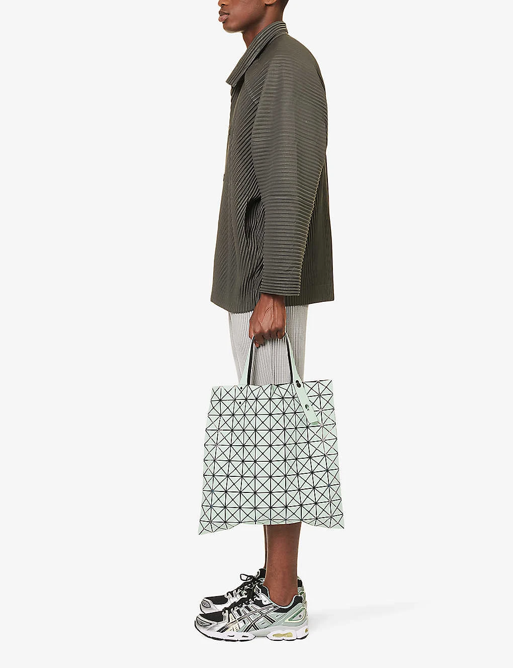 Pleated Collared Regular-fit Woven Shirt 4 Pleated Collared Regular-fit Woven Shirt - Image 2